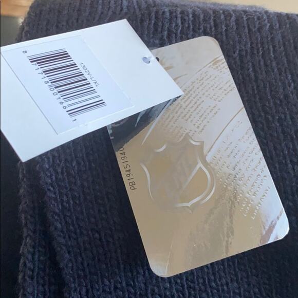 NHL Navy Vancouver Canucks Scarf - Picture 5 of 7